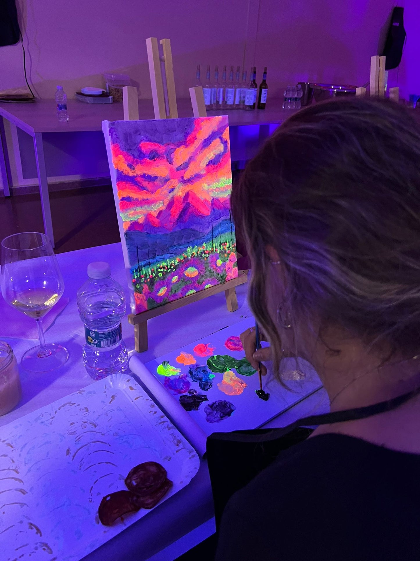 Taller Glow & Wine Kiwiki - 19/10/24 - (AGOTADO)